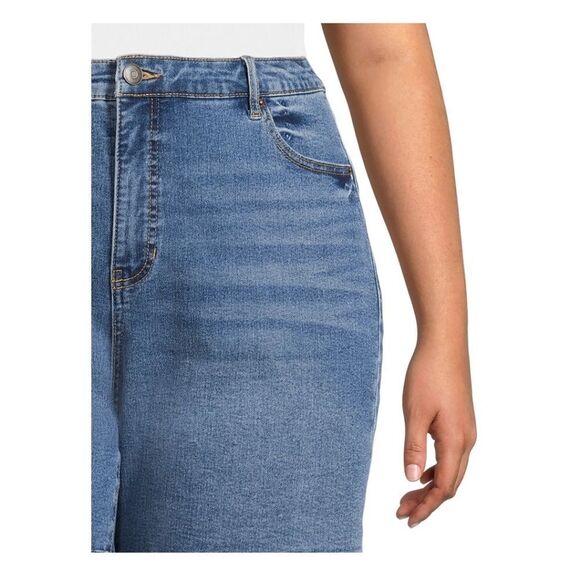 Terra & Sky Women's Plus Size Bermuda Denim Shorts, 7” Inseam, Size 4X (23W-30W) - Picture 4 of 10